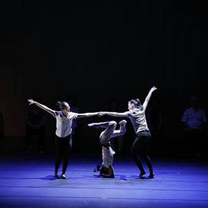 極至體能舞蹈團