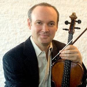 保羅．紐鮑爾 Paul Neubauer