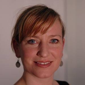 娜塔莎‧吉爾莫爾（Natasha Gilmore）