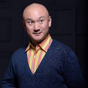 溫宇航（飾演和珅）