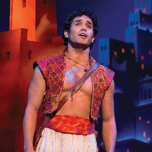 亞當・雅各 Adam Jacobs