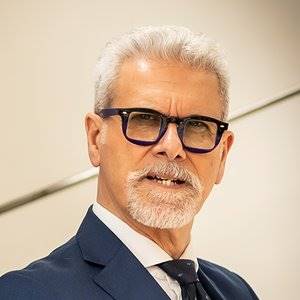路奇歐．蓋洛Lucio Gallo