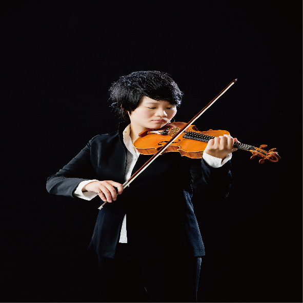 康芝華 KANG,Chih-hua