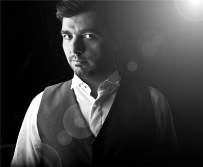 假聲男高音Nicholas Spanos